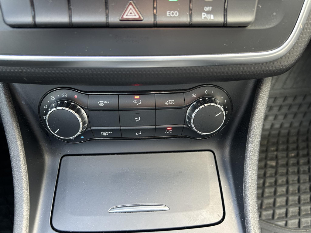 Mercedes-Benz A-Klasse 180 4u3 amg line|mooie staat