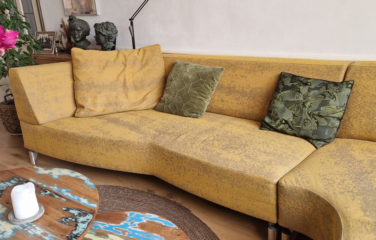 Mooie hoekbank (Hugo de Ruyter - Dutch Design)
