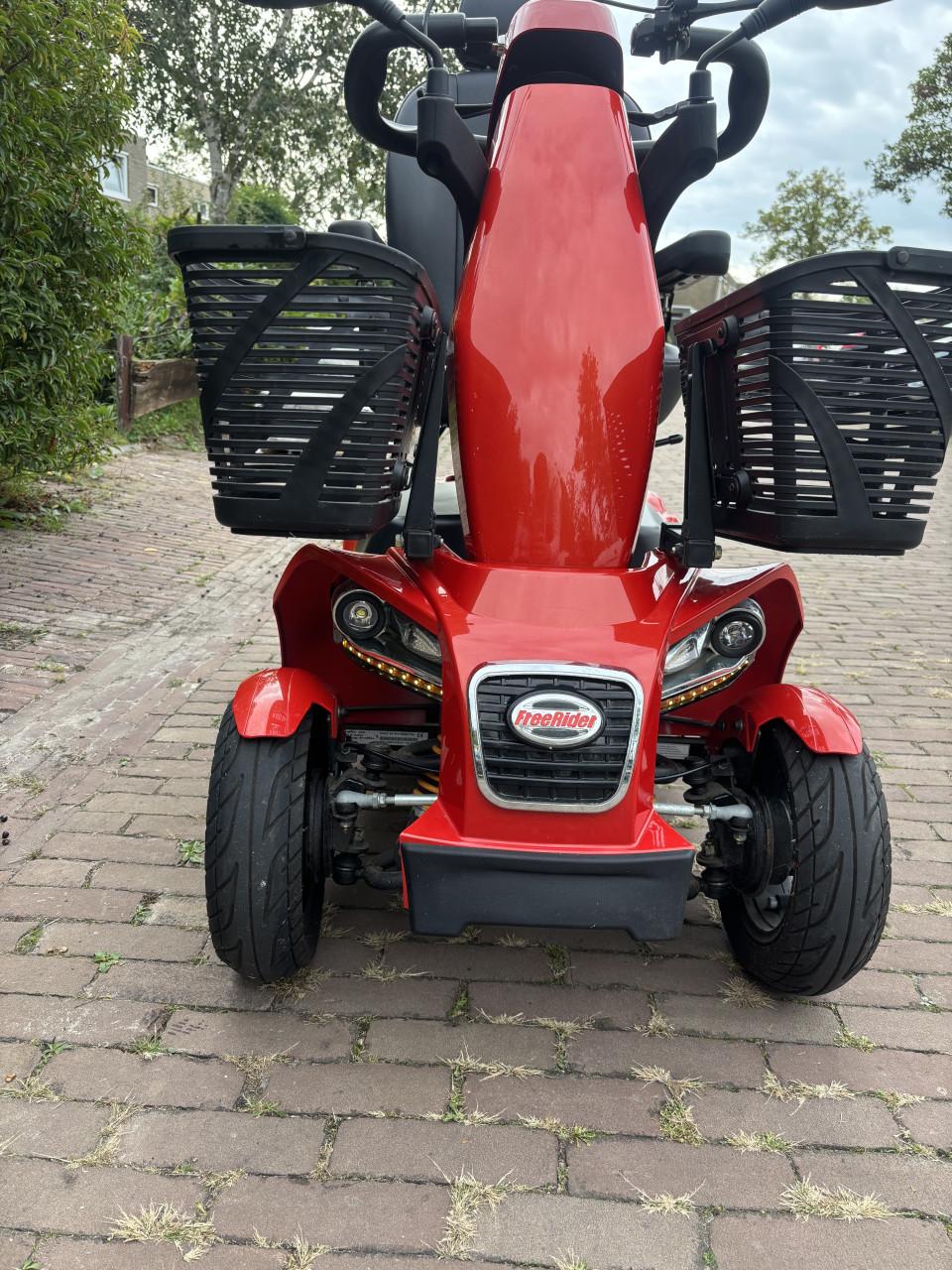 Mango Freerider F1 scootmobiel 630 KM 4wielen  snelheid