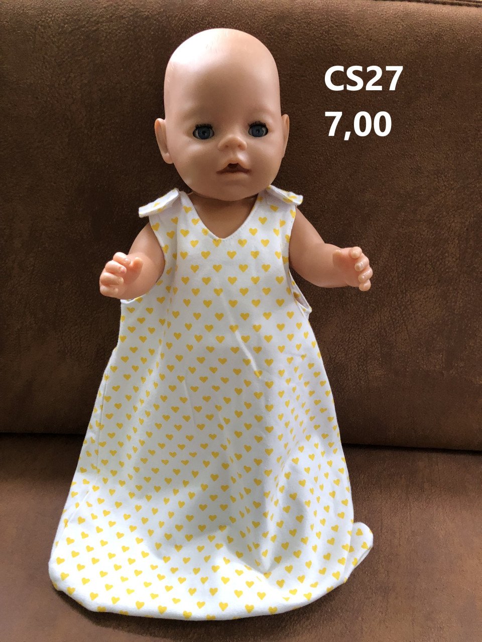 Leuke poppenkleertjes baby born. Pyjama + muts. Opbrengst KiKa.