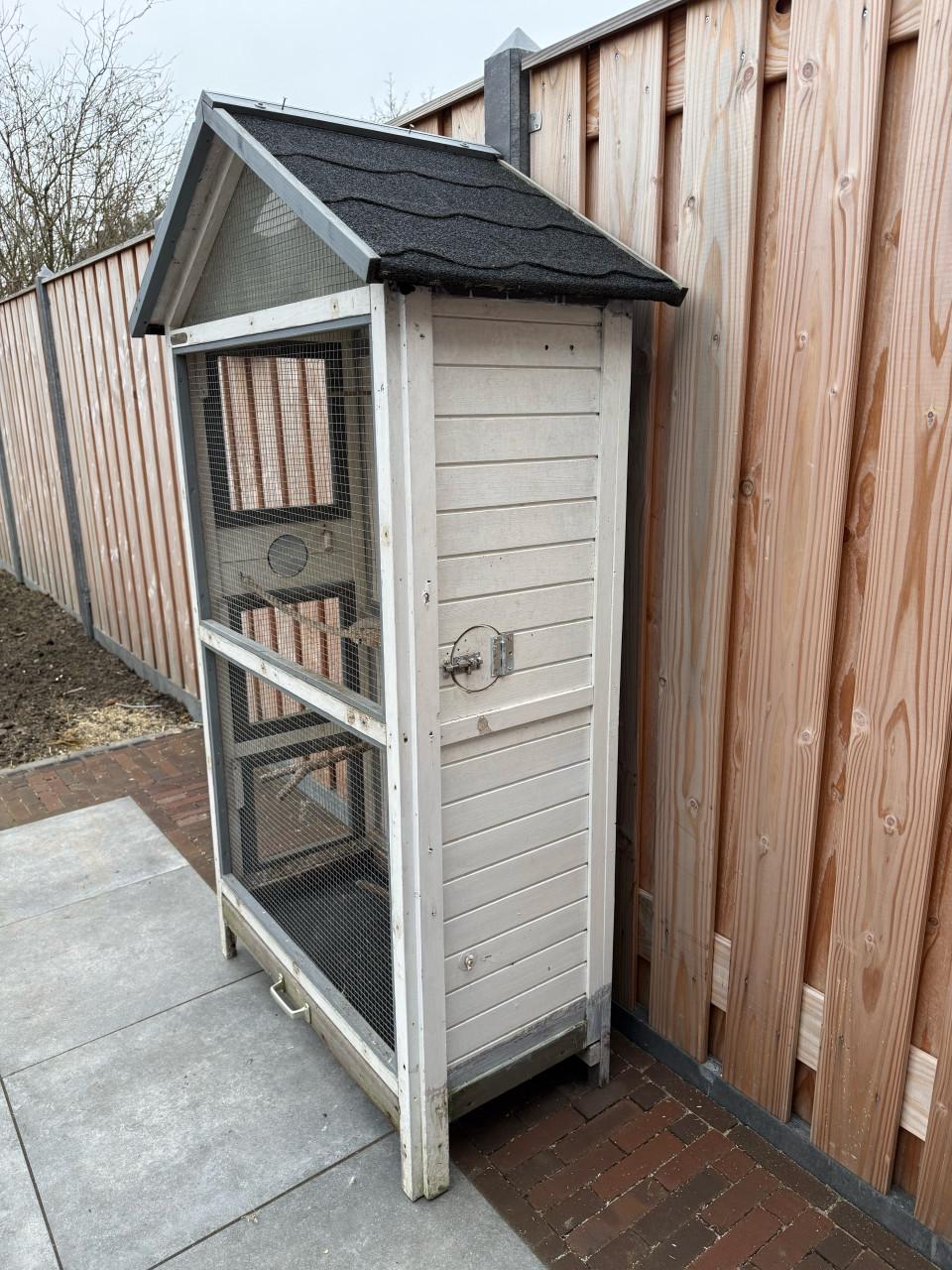 Volière/vogelkooi met plexiglas