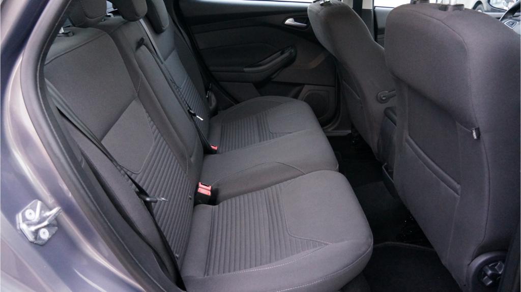 Ford Focus wagon 1.5 titanium edition rijklaar incl. garantie