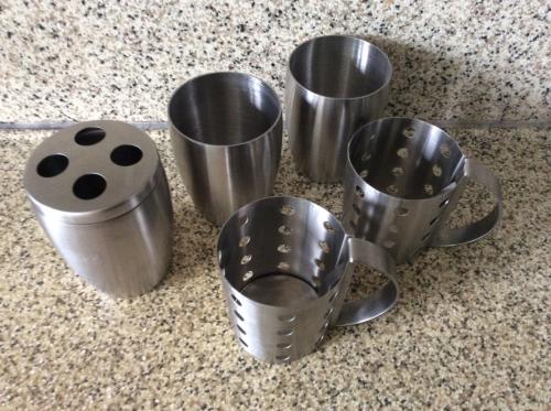 ZACK. 18/10 Stainless Steel.  Tandenborstelhouder.  2x beker en 2x houder.
