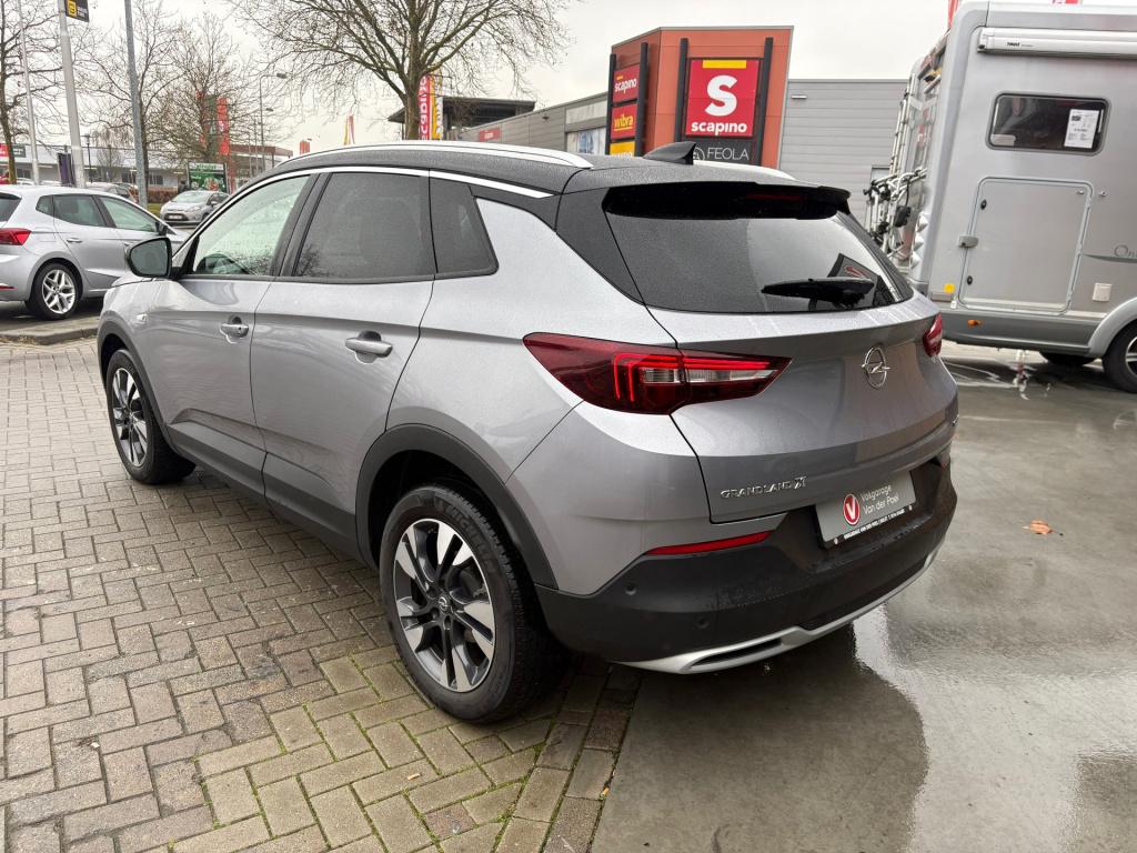 Opel Grandland X 1.2 turbo business executive
