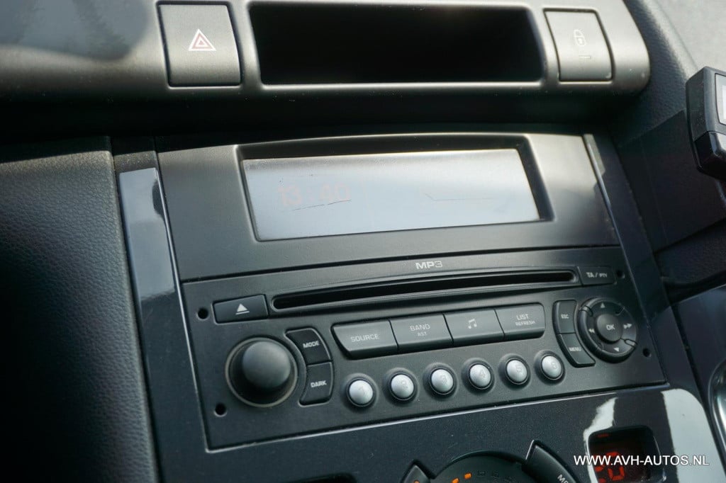 Peugeot 3008 1.6 vti st