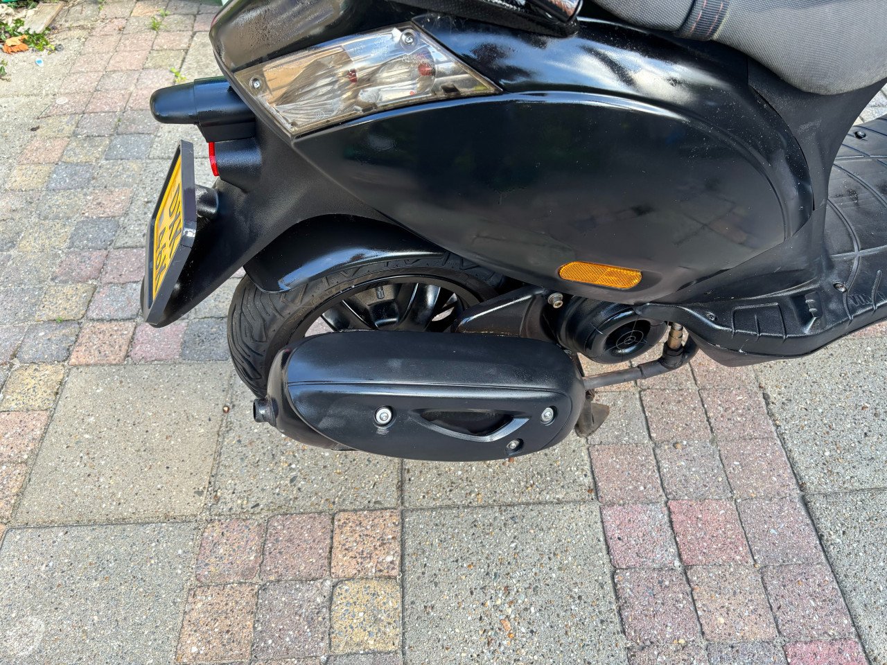 Scooter Piaggio Zip 4 T - geel kenteken