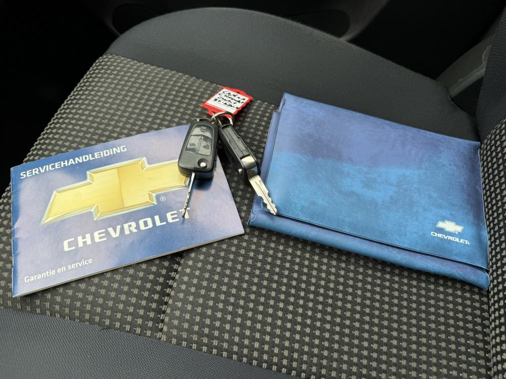 Chevrolet Captiva 2.4i shadow 2wd