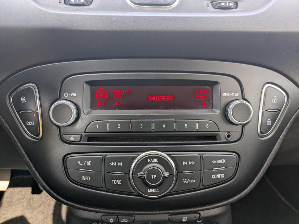 Opel Corsa 1.4 favourite | airco | cruise control | bluetooth