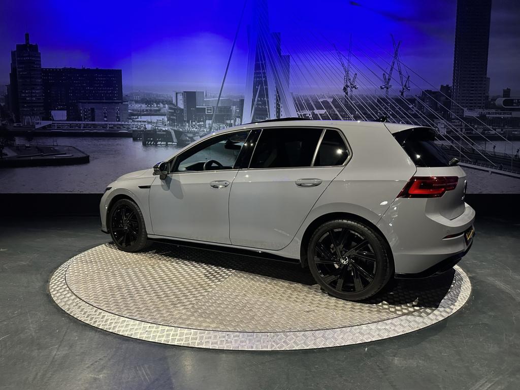 Volkswagen Golf 1.5 etsi r-line business *pano*camera*navi*appconnect*