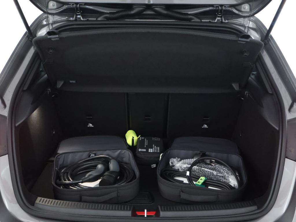Mercedes-Benz A-Klasse 250 e business solution amg | nightpakket | parkeerp