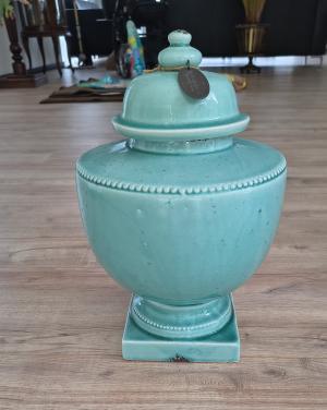 Riverdale pot