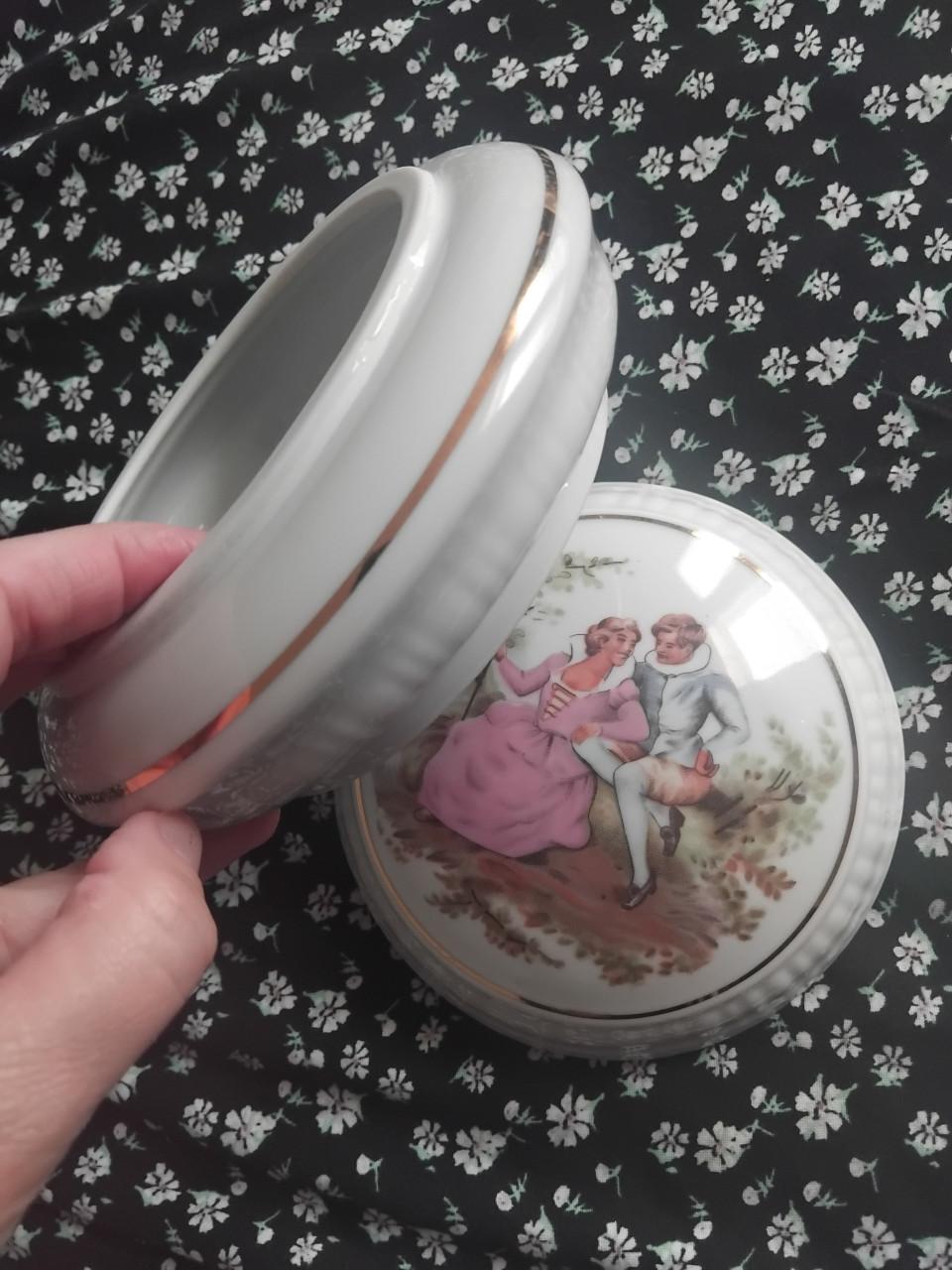 Vintage Dekselpotje Porselein