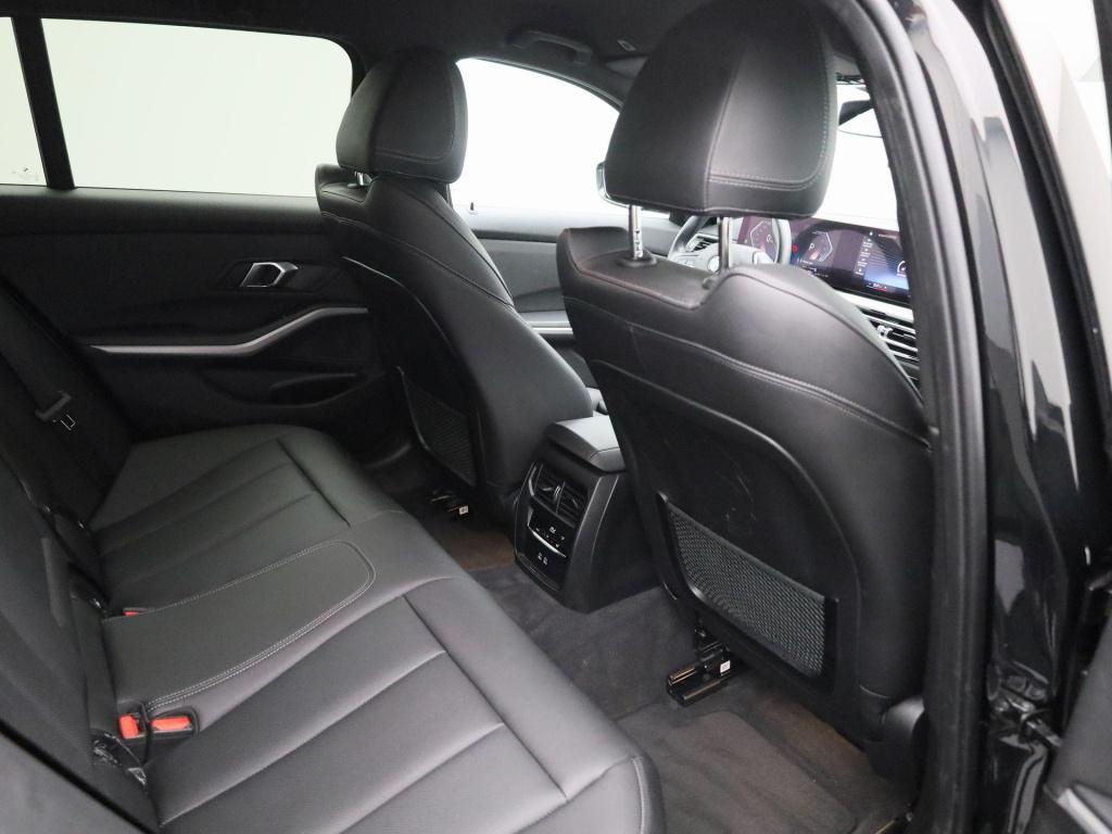 BMW 3-serie touring 318i business edition plus | automaat | wide screen | l