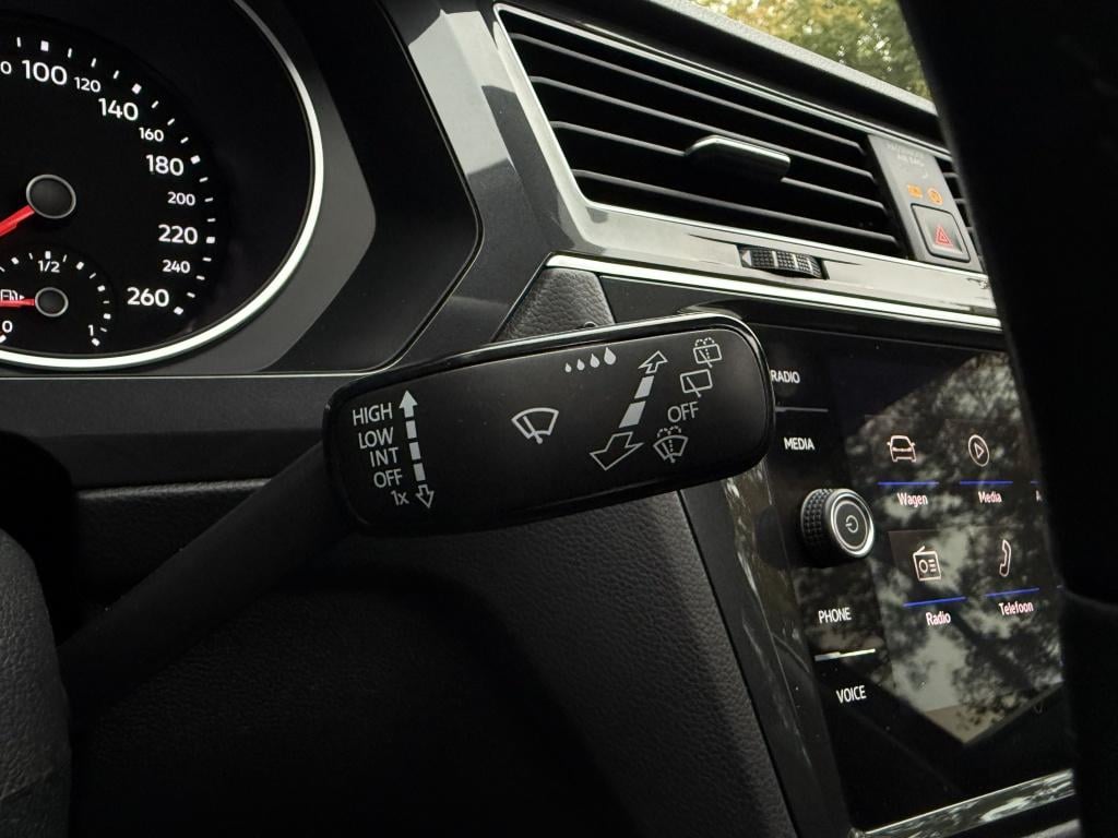 Volkswagen Tiguan 1.5 tsi life - zeer goed uitgerust - dealeronderhouden -