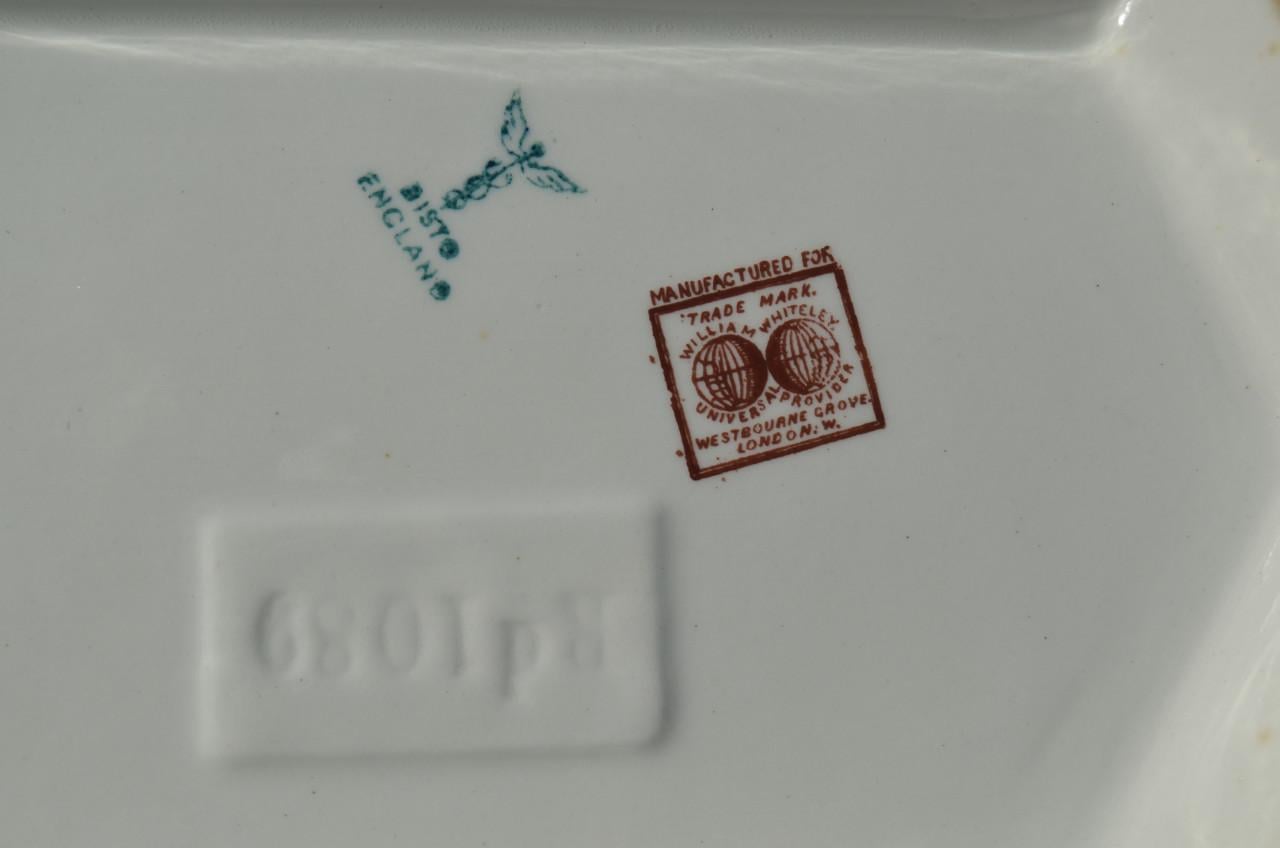 Fraaie aardewerk Engelse terrine in prima staat!