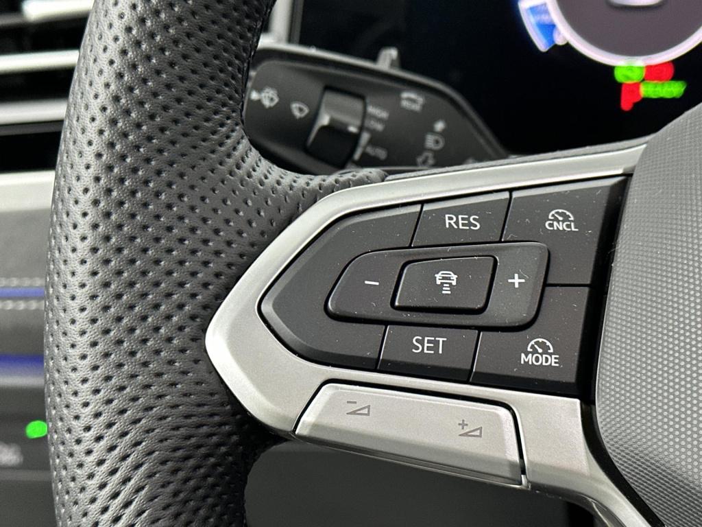 Volkswagen Passat variant 1.5 etsi r-line business dsg7 150pk