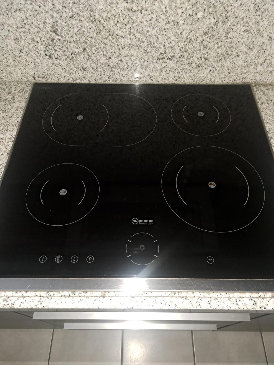 Complete nette keuken, zelf te demonteren!