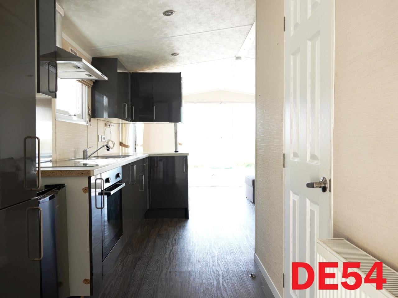 Keurig chalet met 2 slk, dubbel glas en centrale verwarming te koop!