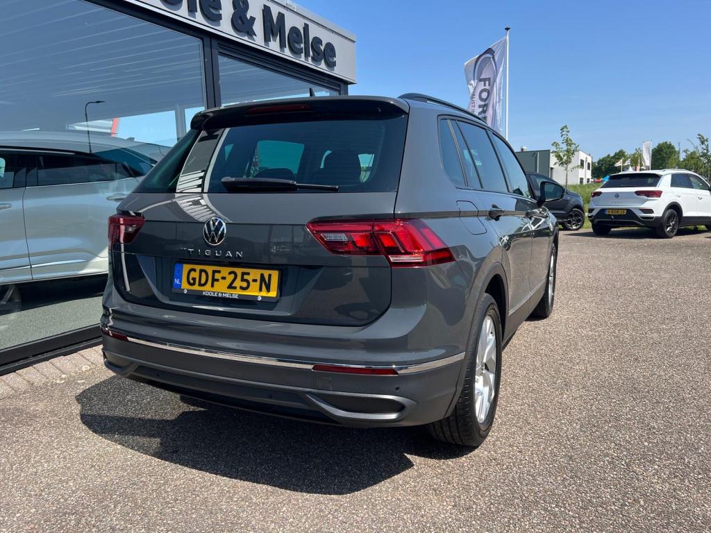 Volkswagen Tiguan 1.5 tsi 150pk dsg life elegance , trekhaak , adaptive cc 