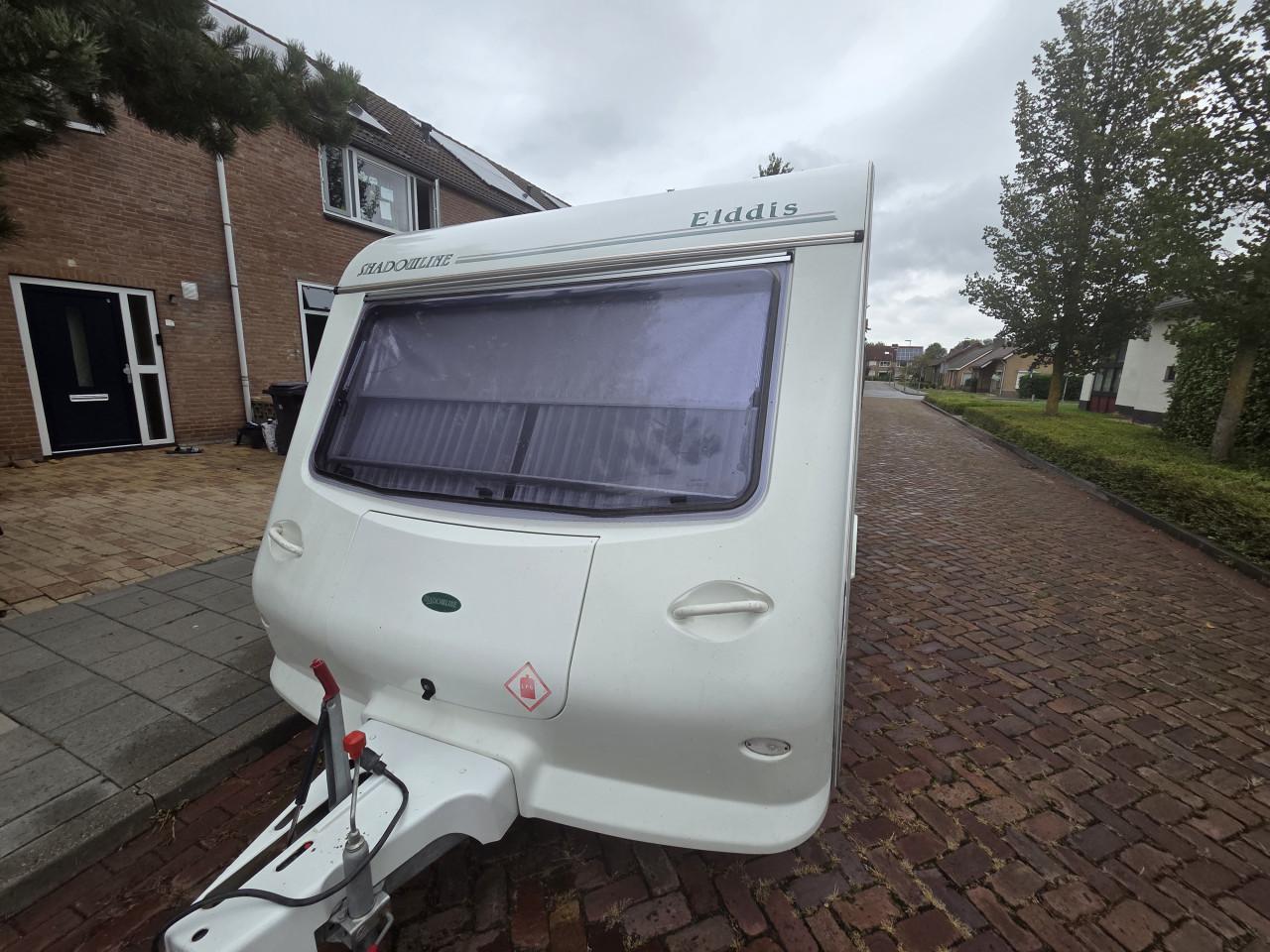Elddis shadiwline 405cp met enduro mover en fietsenrek