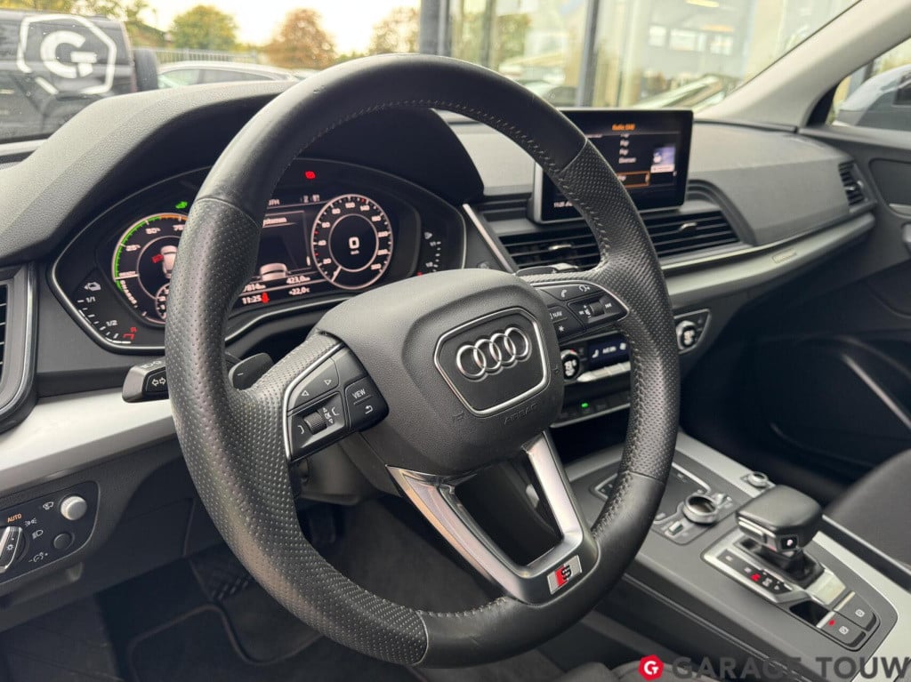 Audi Q5 55 tfsie quattro competition *hud, trekhaak, luchtv*