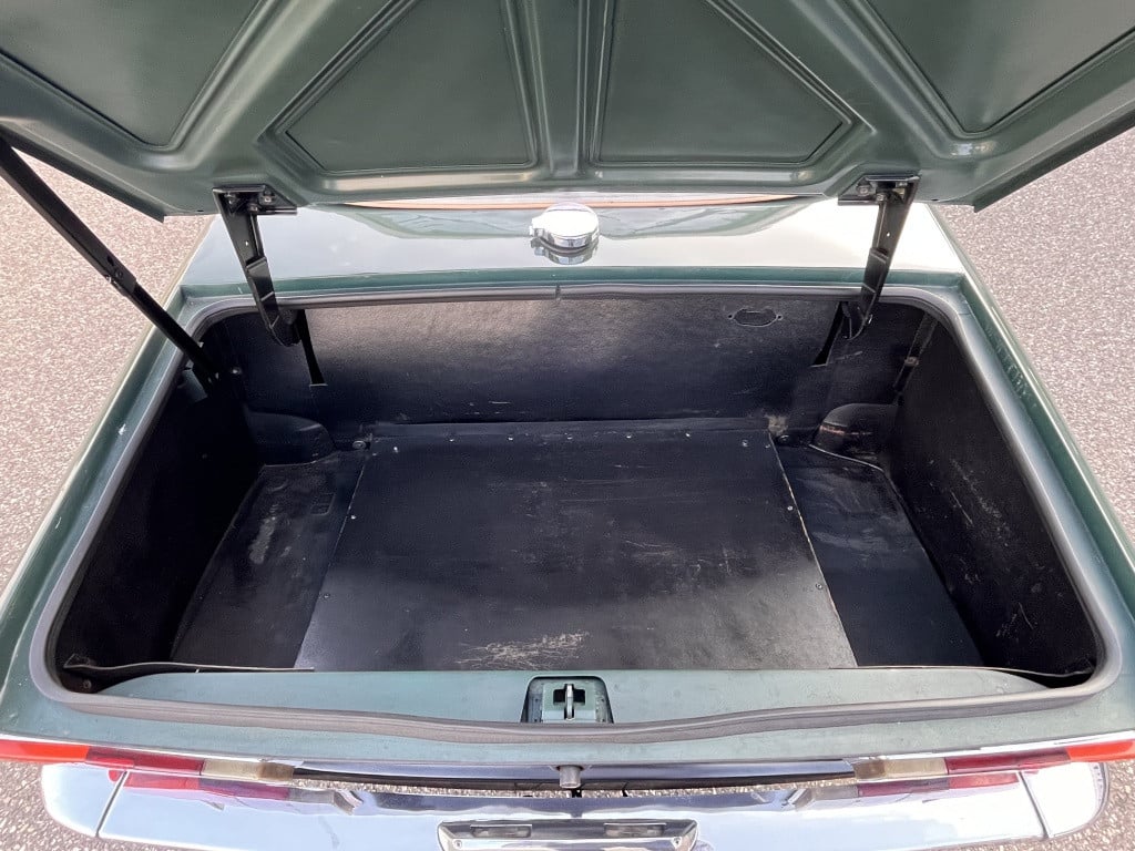 Triumph TR6 soft top