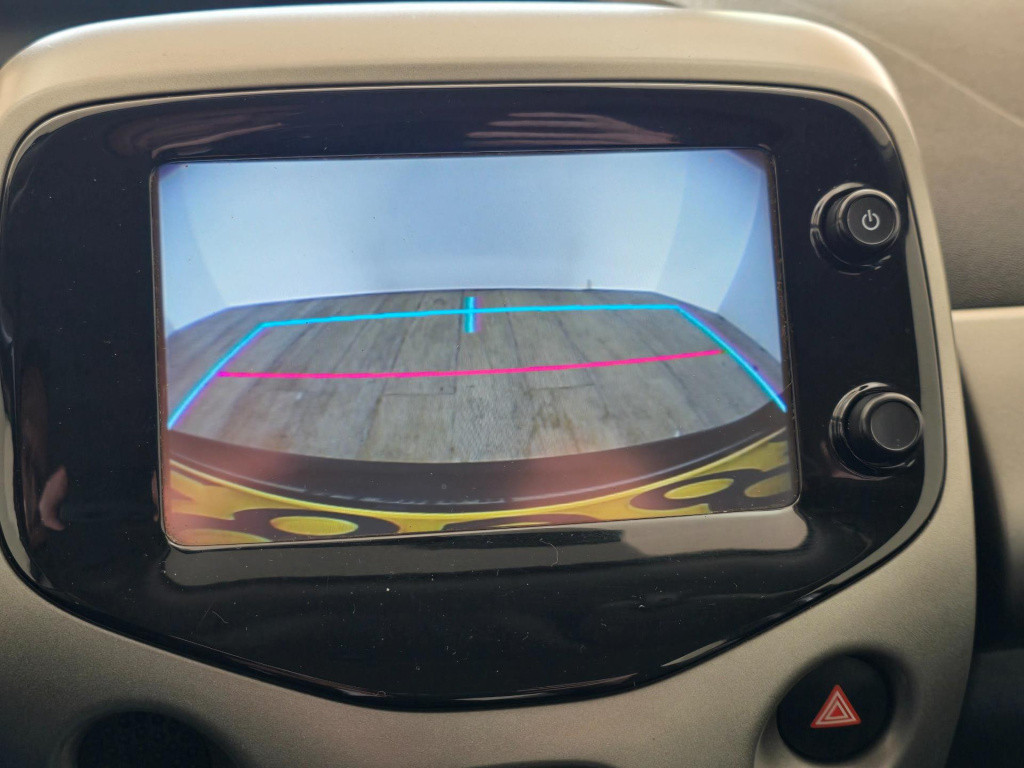 Toyota Aygo occasion 1.0 vvt-i x-play met parkeercamera | tweedehands toyot