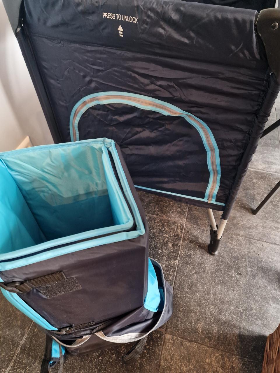 Opvouwbaar campingbedje