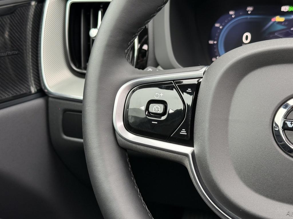 Volvo XC60 t6 398pk recharge ultra dark| panodak| 360camera| adap.cruise| a