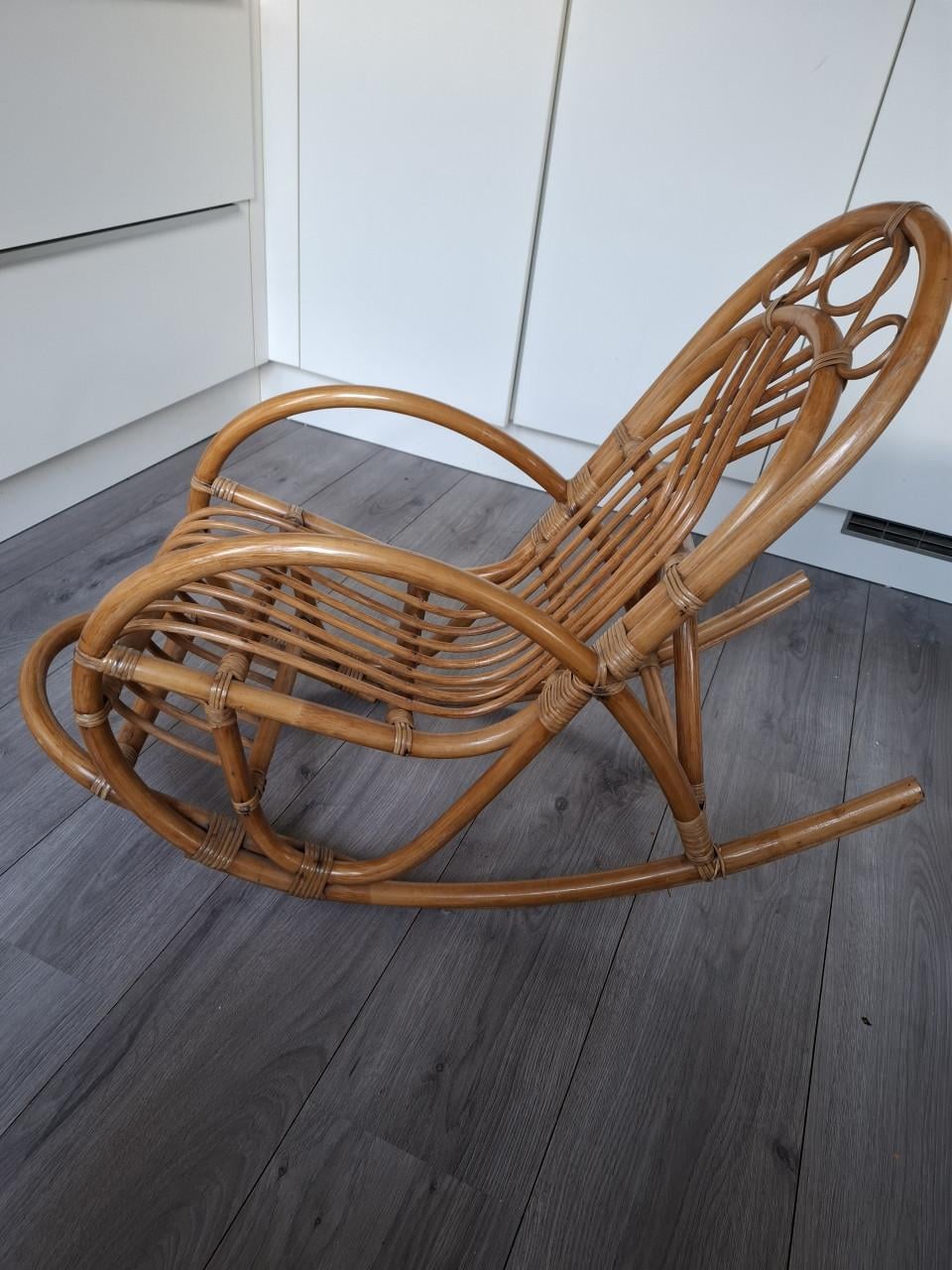 Rotan kinderschommelstoel