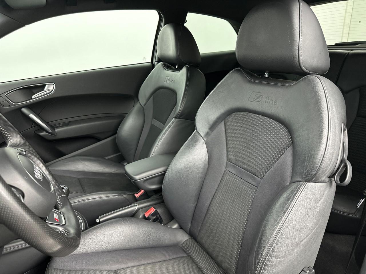 Audi a1 1.2 Tsfi / 3x S line / Xenon / navi / cruise
