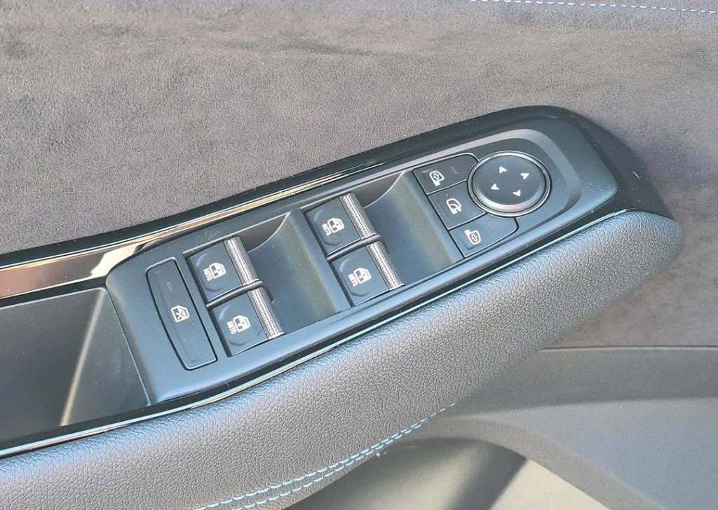 Renault Austral 1.2 e-tech full hybrid 200 iconic esprit alpine