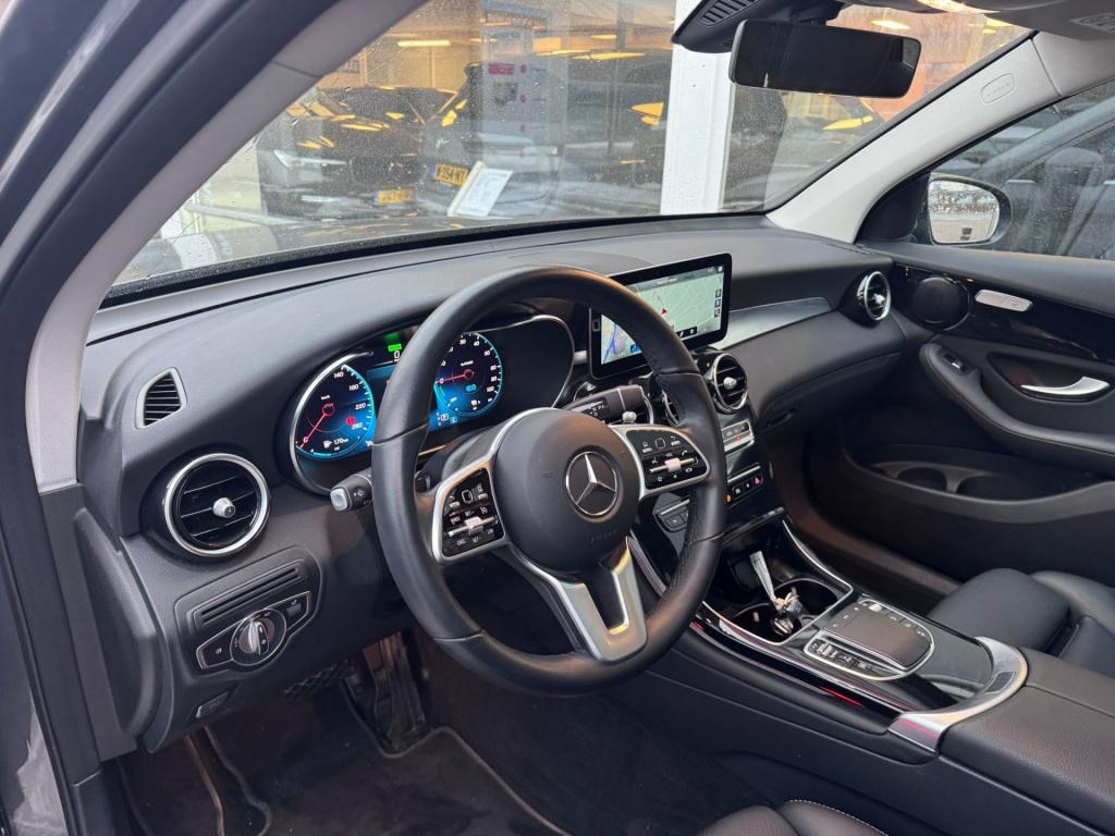 Mercedes-Benz Glc 300e 4matic business solution