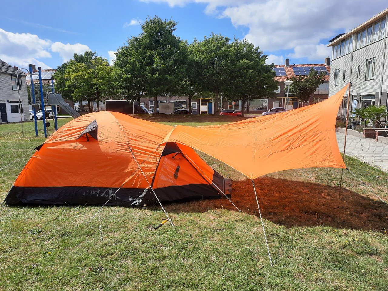 Koepeltent met luifel  2-3 personen
