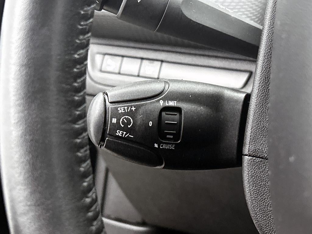 Peugeot 2008 110 pk signature | rijklaar | navigatie | parkeersensoren | lm