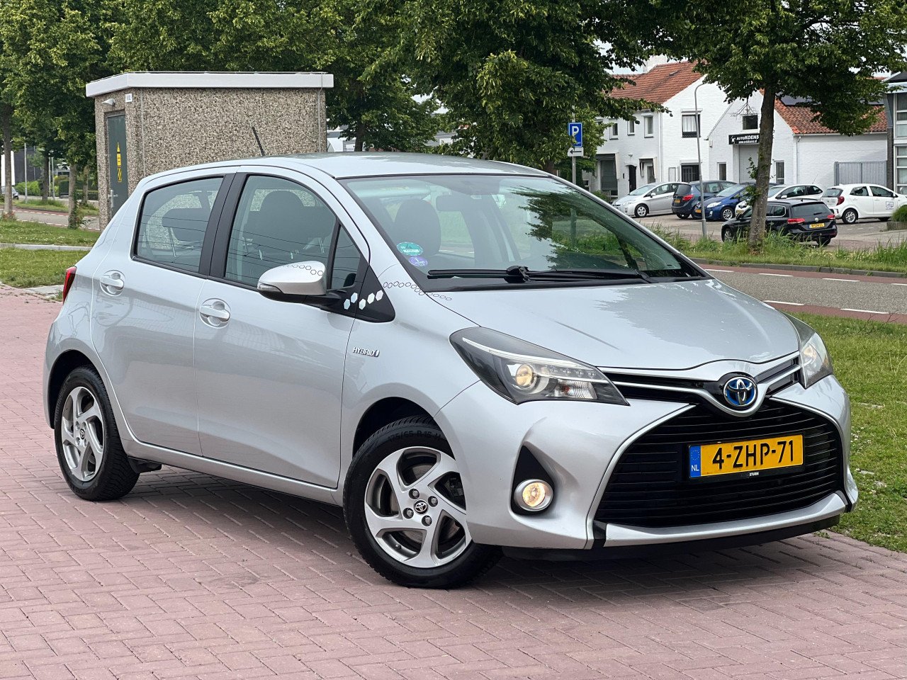 Toyota Yaris 1.5 Hybrid Lease|LED | NAVI | AUTOMAAT | GOED ONDERHOUD |