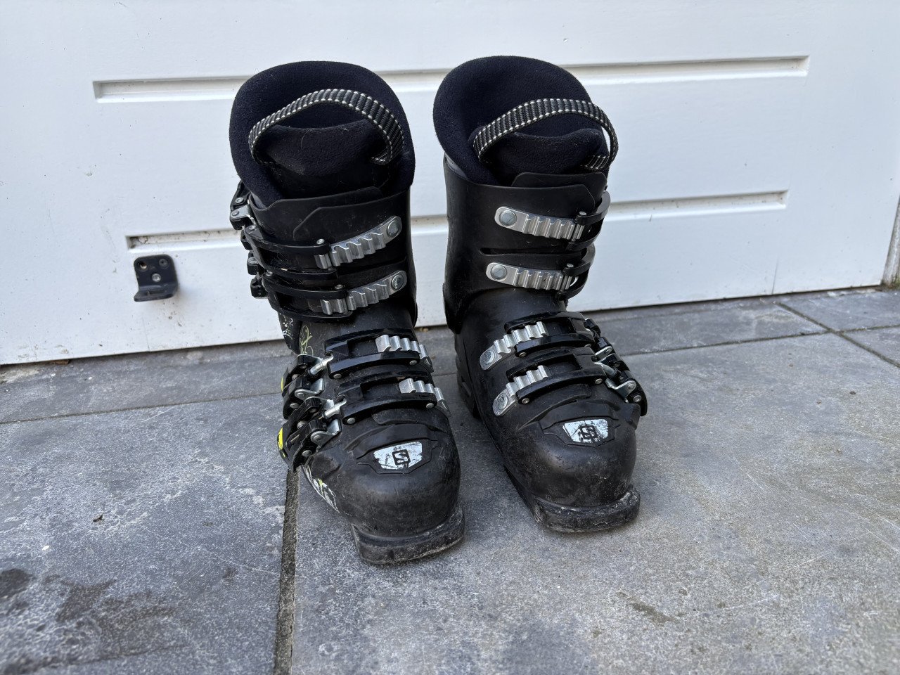 Atomic xt 90cm ski’s met Salomon x max 60t skischoenen (maat 27/28)