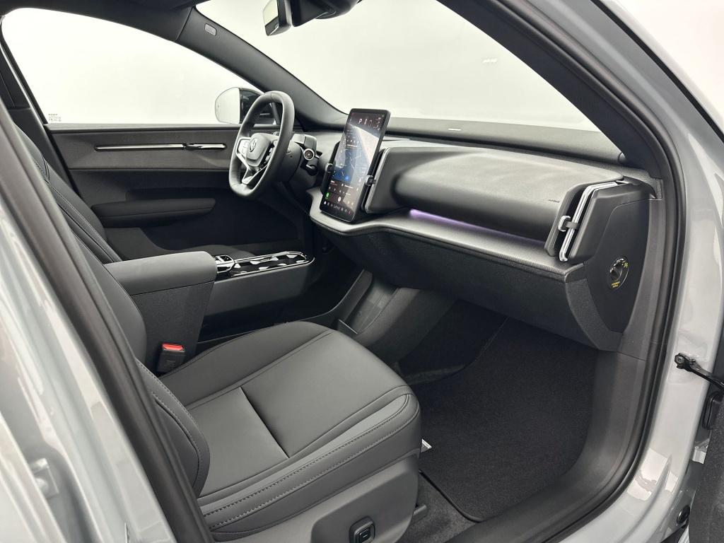 Volvo Ex30 cross country p5 long range plus europa
