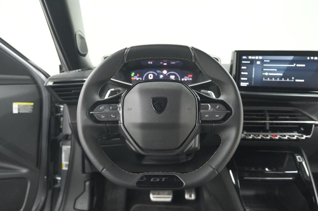 Peugeot 2008 puretech 130 eat8 gt | 360 camera | stoelmassage | adaptieve c