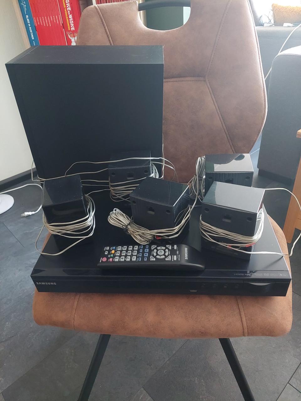 Samsung 5.1 home cinema set