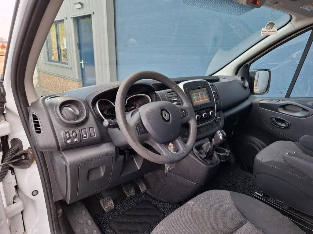 Renault Trafic 1.6 dci 95 t29 l1h1 comfort airco / cruise controle / navi /
