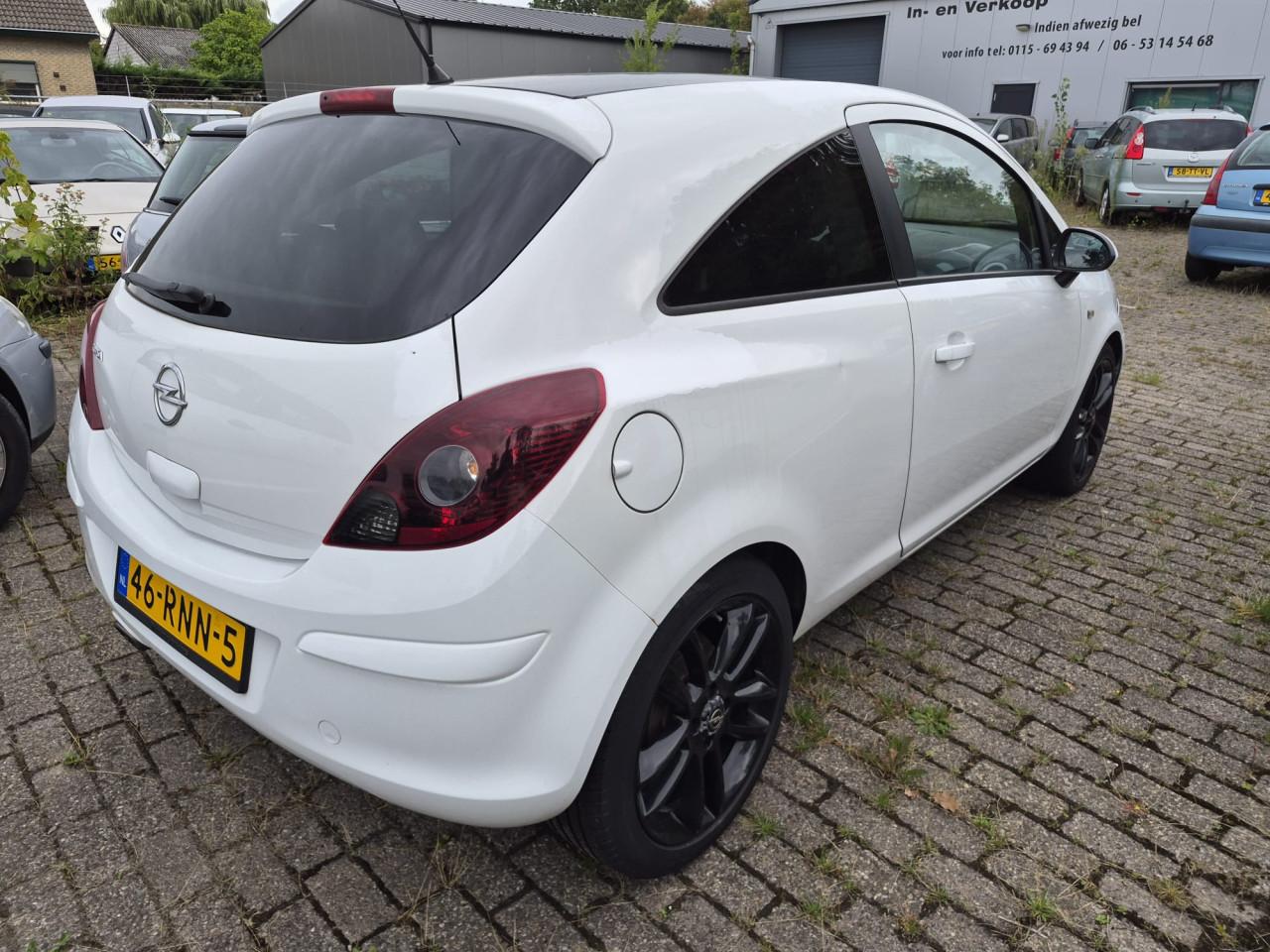 Opel Corsa D 1.4-16V Twinport  Apk 31-8-2027