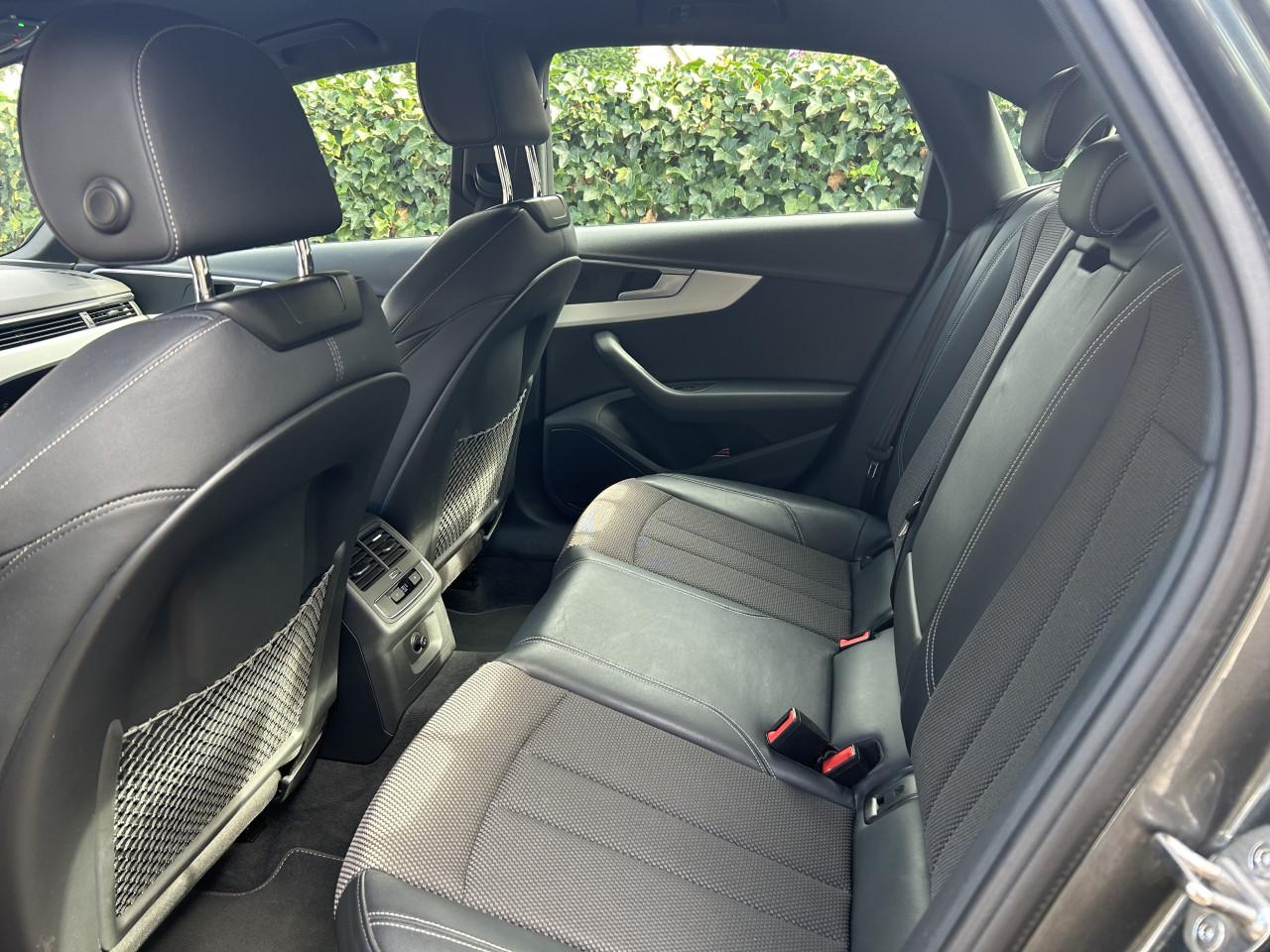 Audi A4 TSFI s-line, antraciet grijs