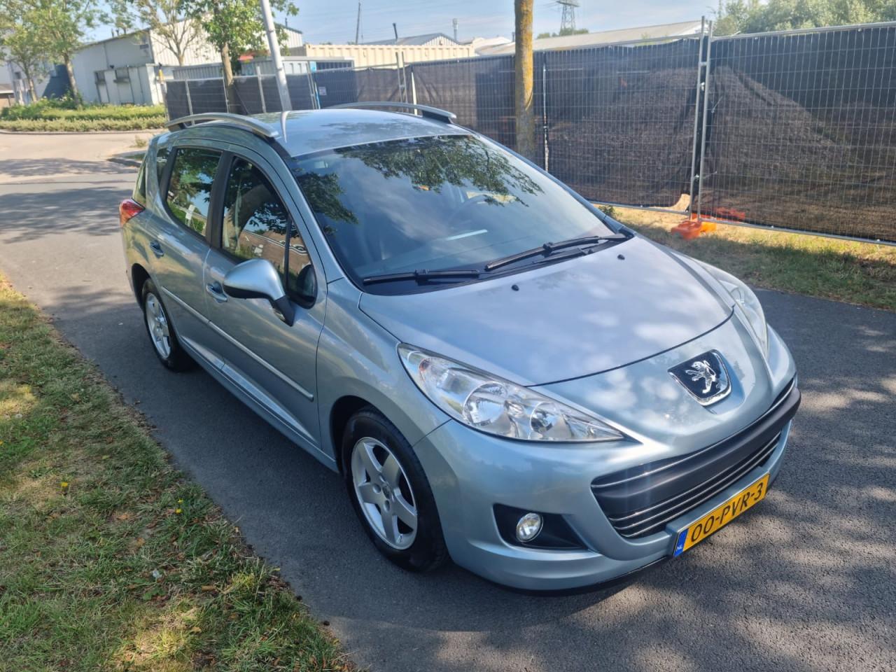 Peugeot 207 sw 1.4vti style bj 2011 180.000km apk 31-3-2027