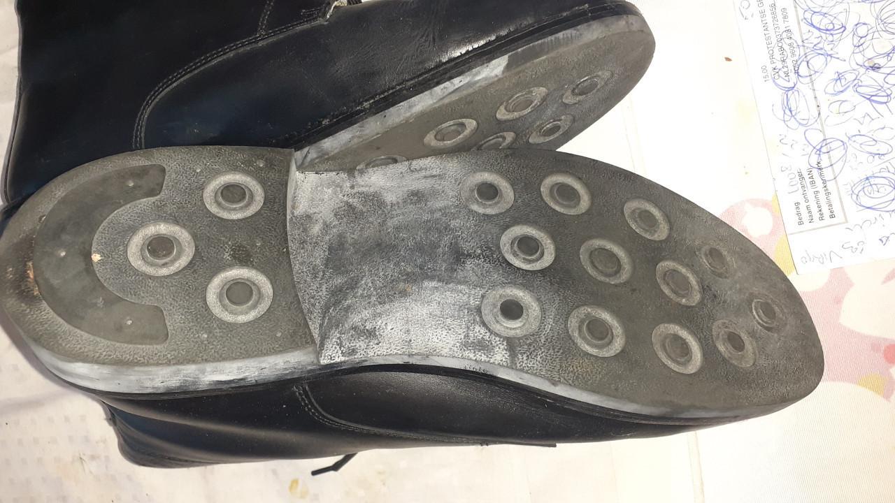 20 x SCHOEN - inleg ZOLEN maat 45.. & Legerkistjes 46-B en 43