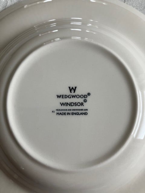 WEDGWOOD SERVIES WINDSOR ONDERDELEN IN PRIMA STAAT LIEFST IN 1 KOOP