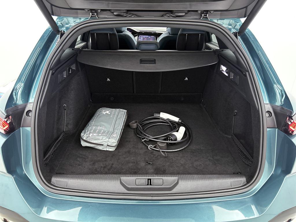 Peugeot 308 sw plug-in hybrid 225 pk automaat gt | rijklaar | panorama / sc