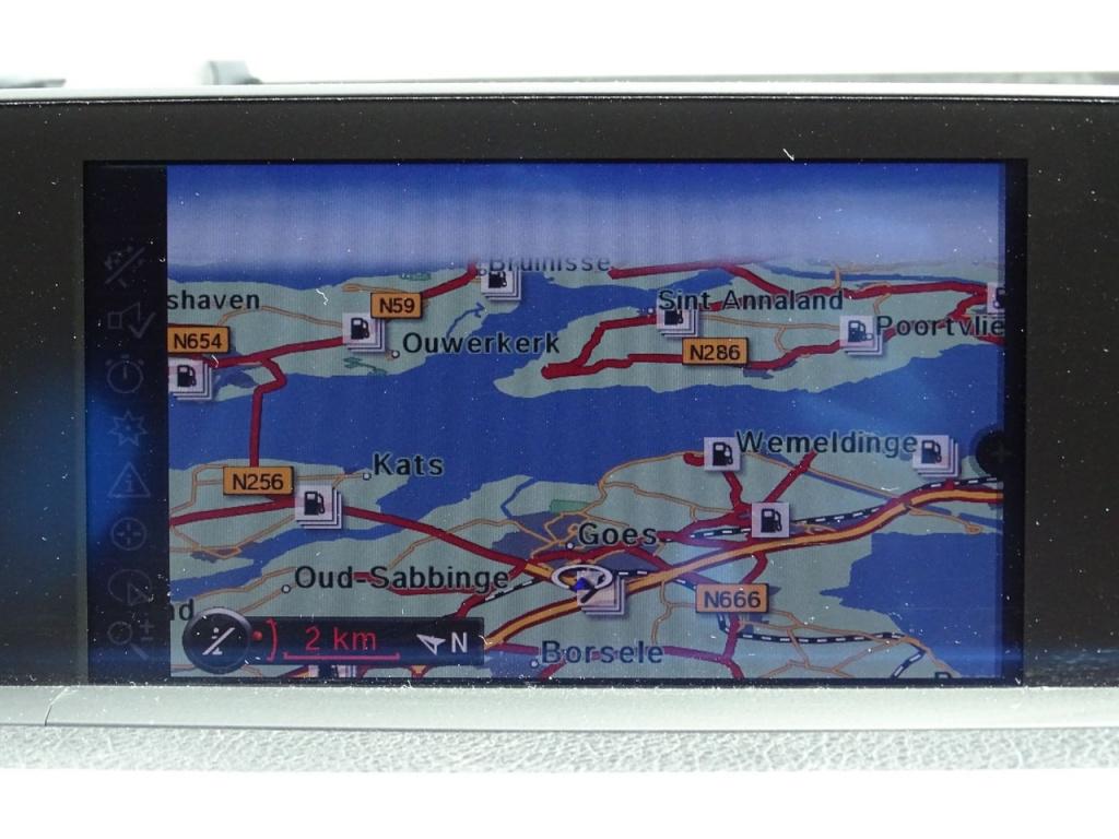 BMW 3-serie 320i executive automaat | 18" | afn. trekhaak | bluetooth