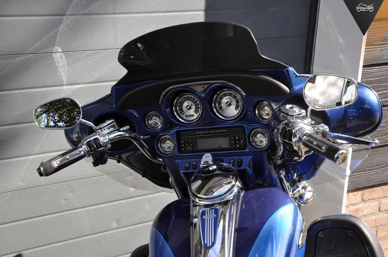 Harley Davidson Electra Glide Classic Ultra CVO 110 FLHTCUSE