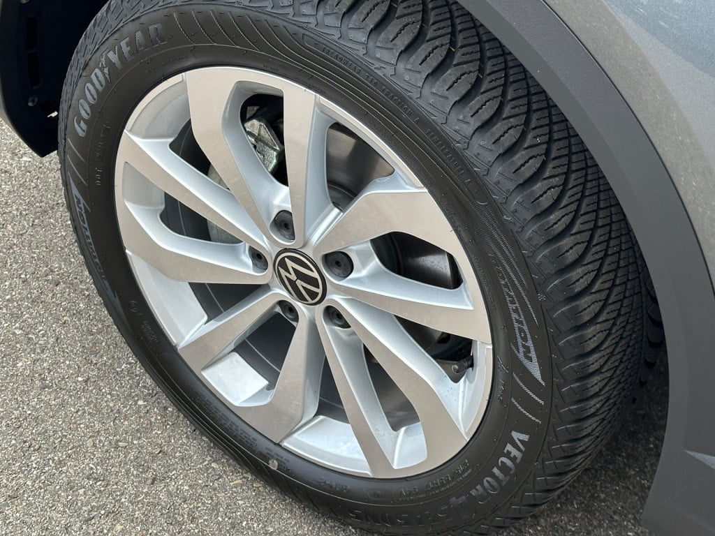Volkswagen T-roc 1.5 tsi 150pk dsg style | trekhaak | navi | iq light | ada